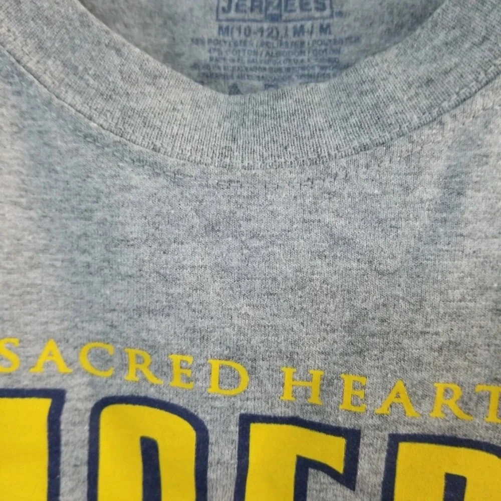 Jerzees Gray Tee with Yellow Tigers Design - Picture 2 of 4